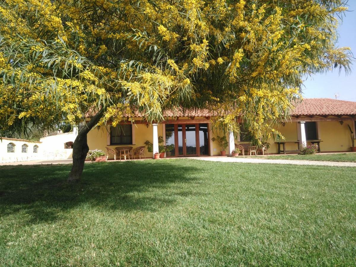 Agriturismo La Mimosa Putzu Idu Exterior foto