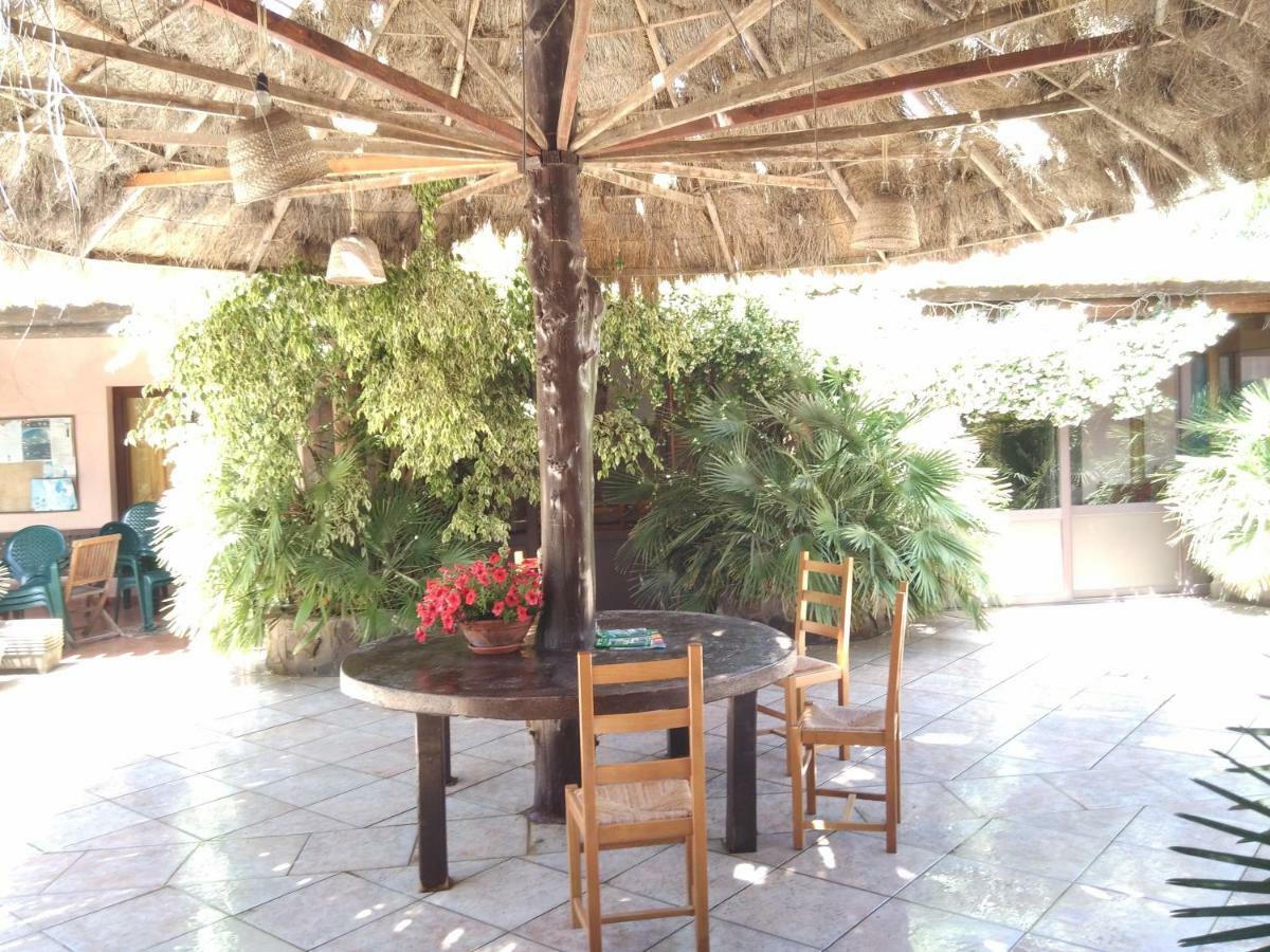 Agriturismo La Mimosa Putzu Idu Exterior foto